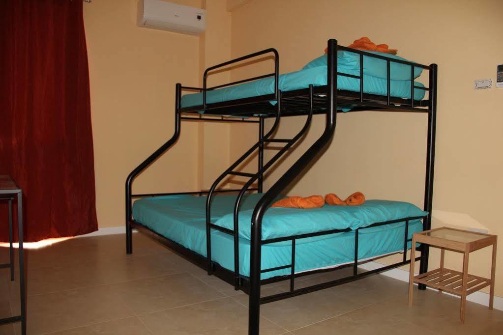 รีฟ บีช รีสอร์ต Hotel Siargao ภายนอก รูปภาพ