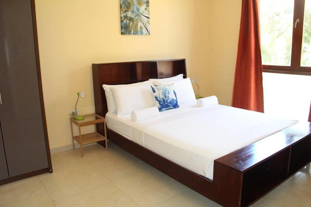 รีฟ บีช รีสอร์ต Hotel Siargao ภายนอก รูปภาพ